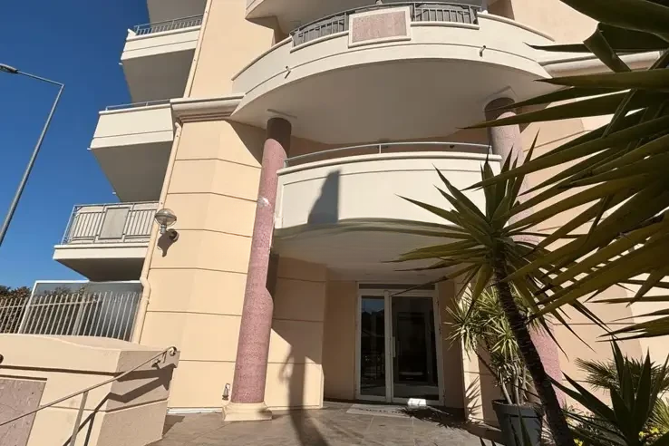 Appartement à Cannes, France, 46 m² - image 1