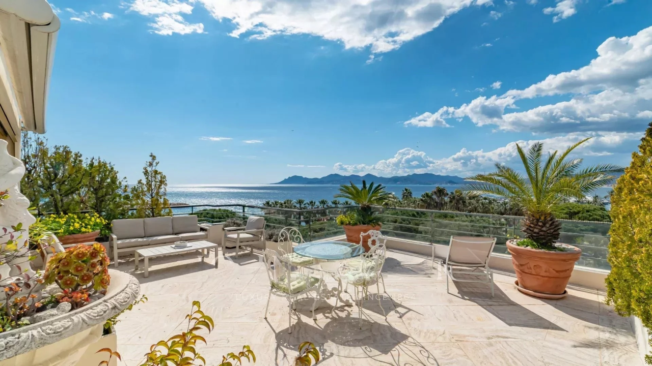 Appartamento a Cannes, Francia, 160 m² - foto 1