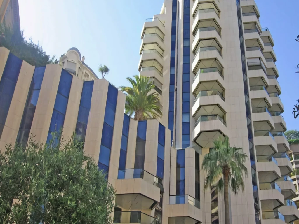 Flat in Monte-Carlo, Monaco, 168 m² - picture 1