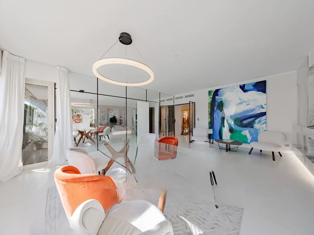 Flat in Saint Roman, Monaco, 291 m² - picture 1