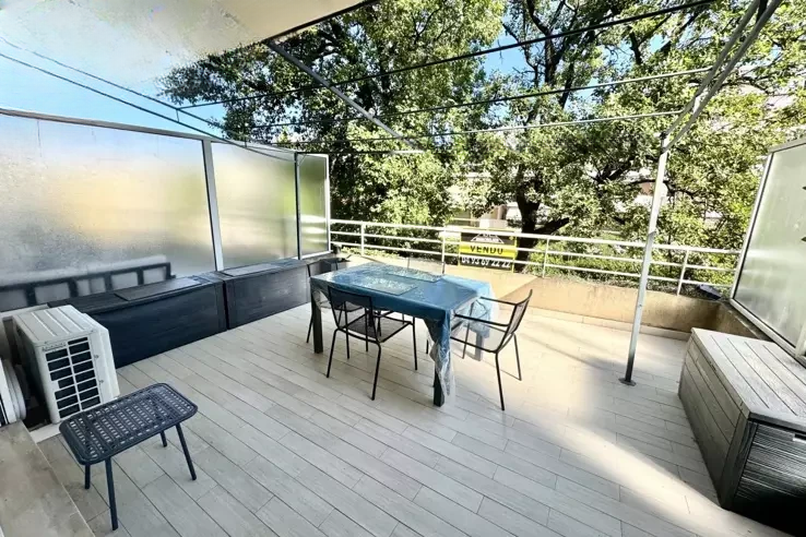Flat in Cannes, France, 34 m² - picture 1