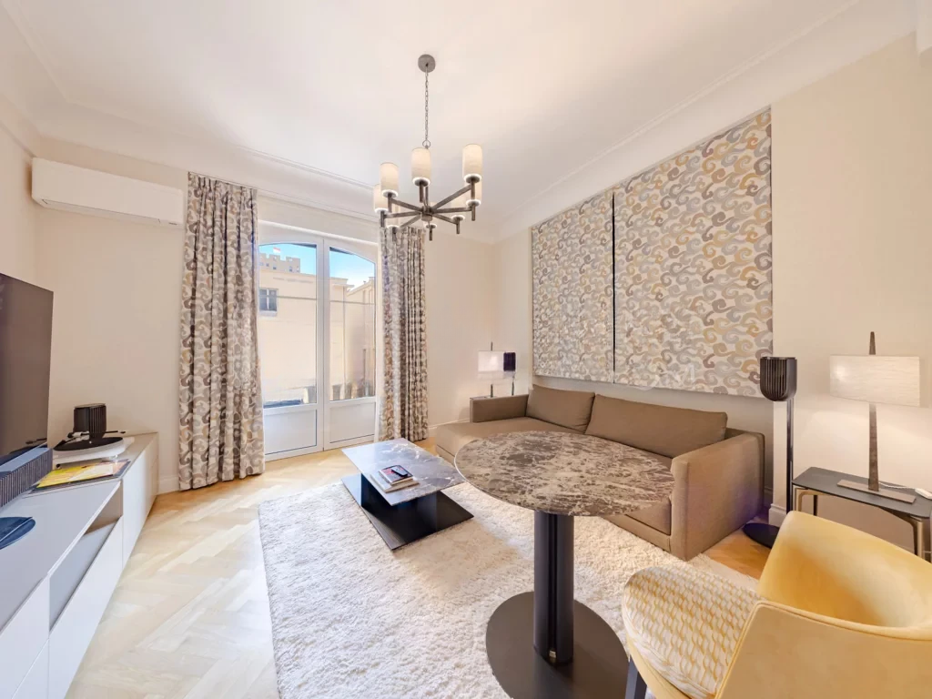 Piso en Montecarlo, Mónaco, 85 m² - imagen 1