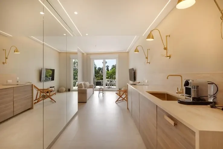 Flat in Cannes, France, 50 m² - picture 1