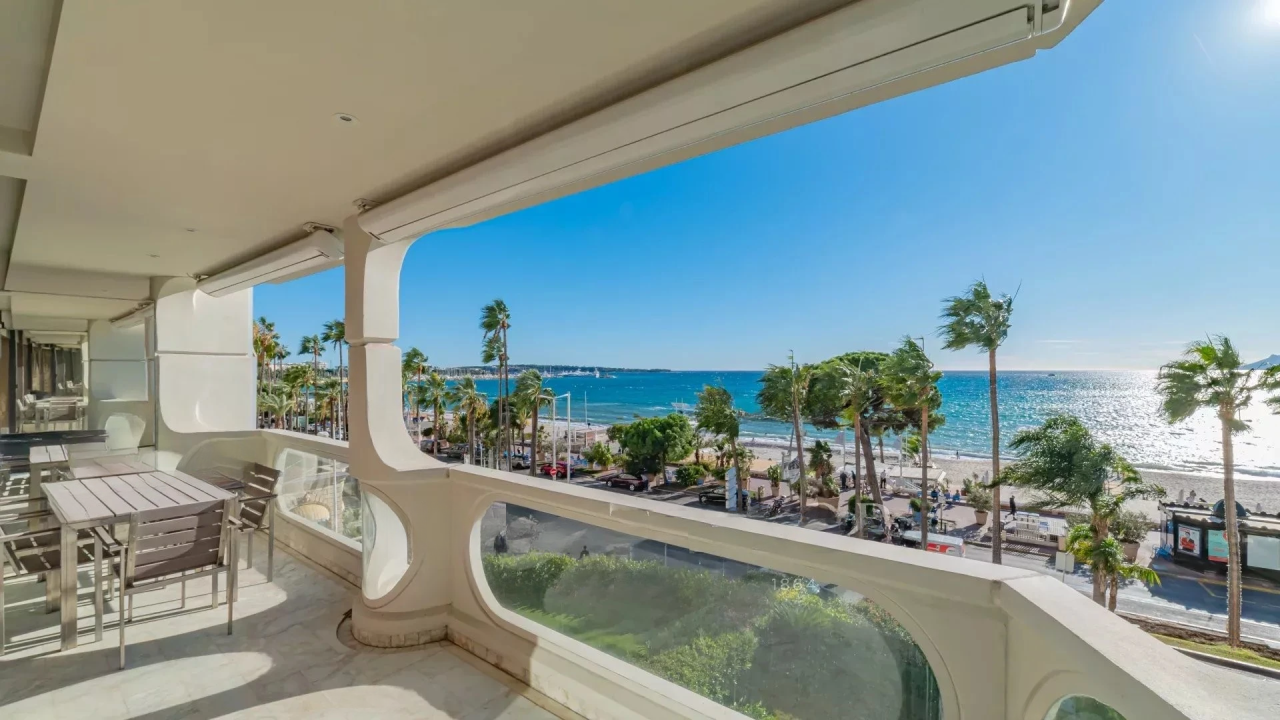 Wohnung in Cannes, Frankreich, 92 m² - Foto 1
