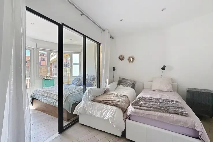 Flat in Cannes, France, 65 m² - picture 2