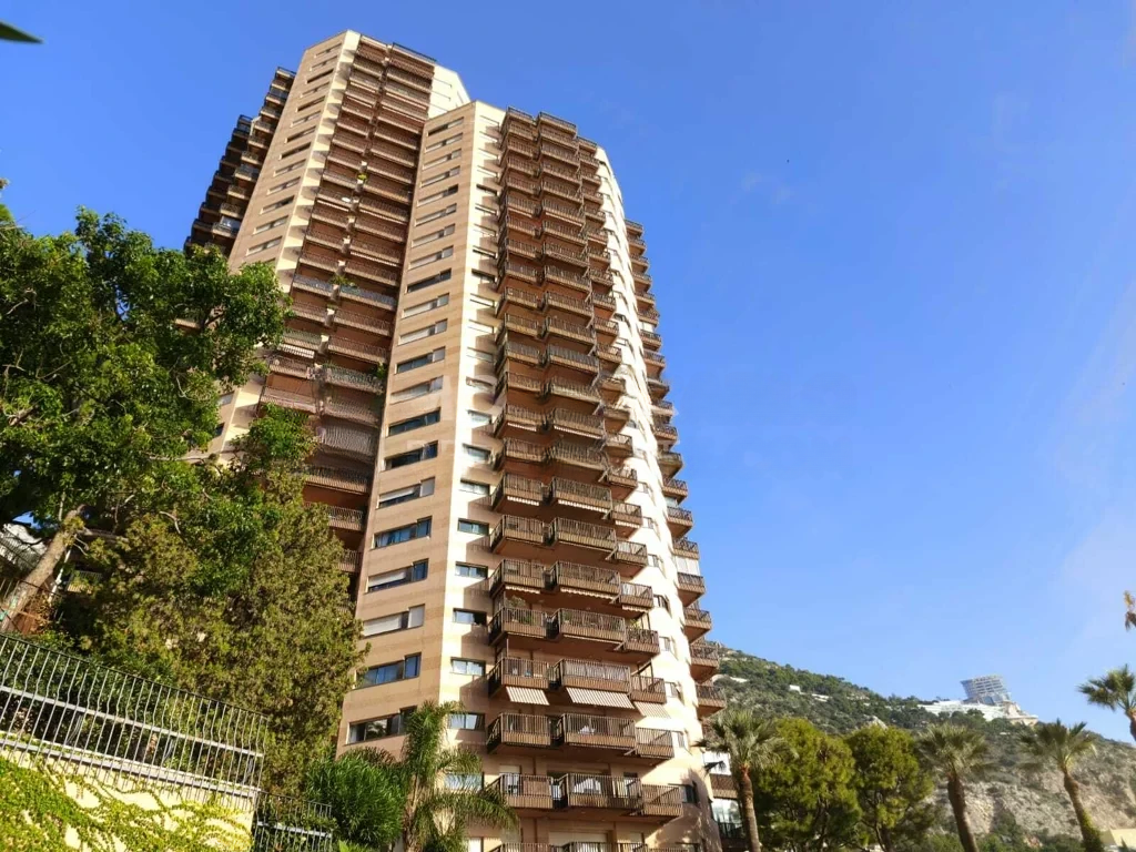 Flat in Saint Roman, Monaco, 76 m² - picture 3