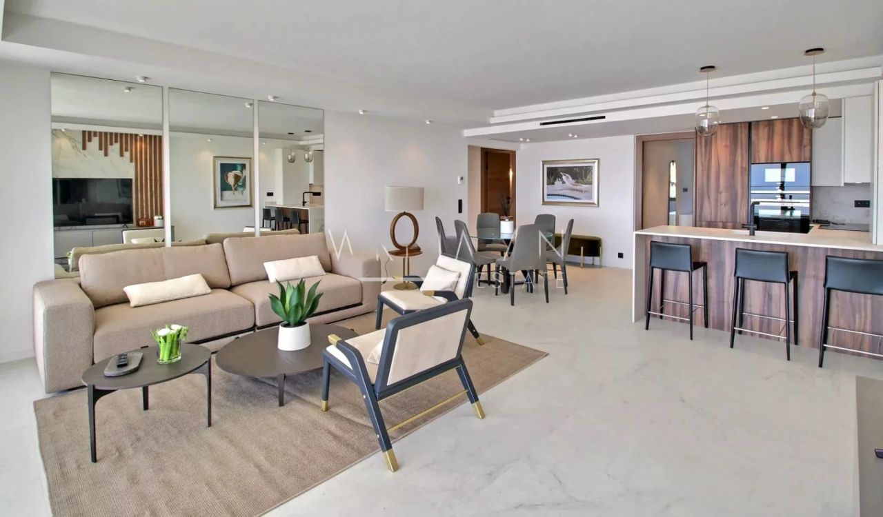 Flat in Cannes, France, 96 m² - picture 3