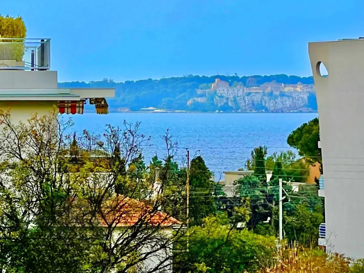 Flat in Cannes, France, 96 m² - picture 4
