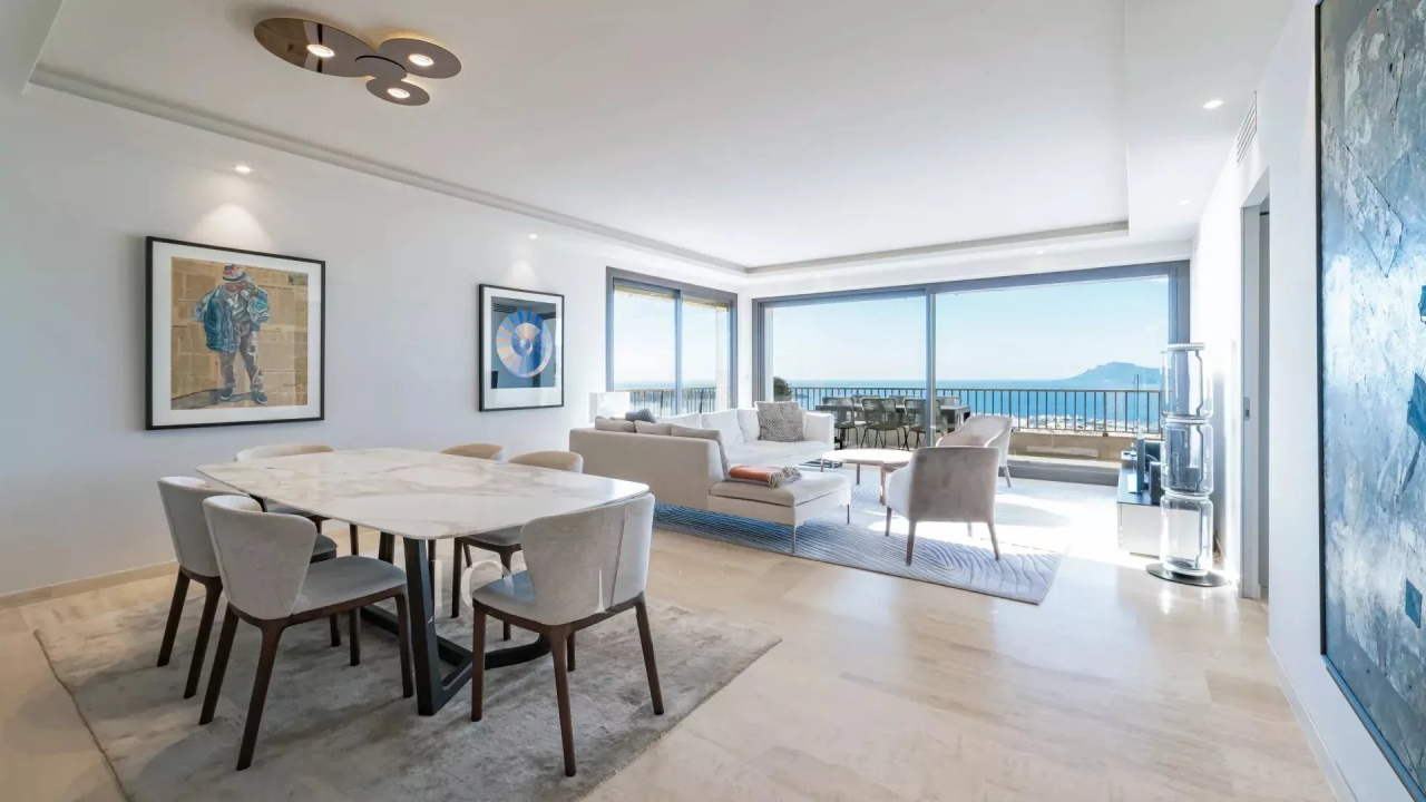 Flat in Cannes, France, 170 m² - picture 5