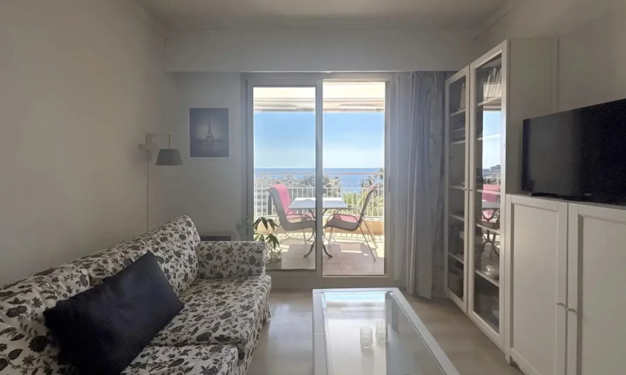 Flat in Cannes, France, 30 m² - picture 6