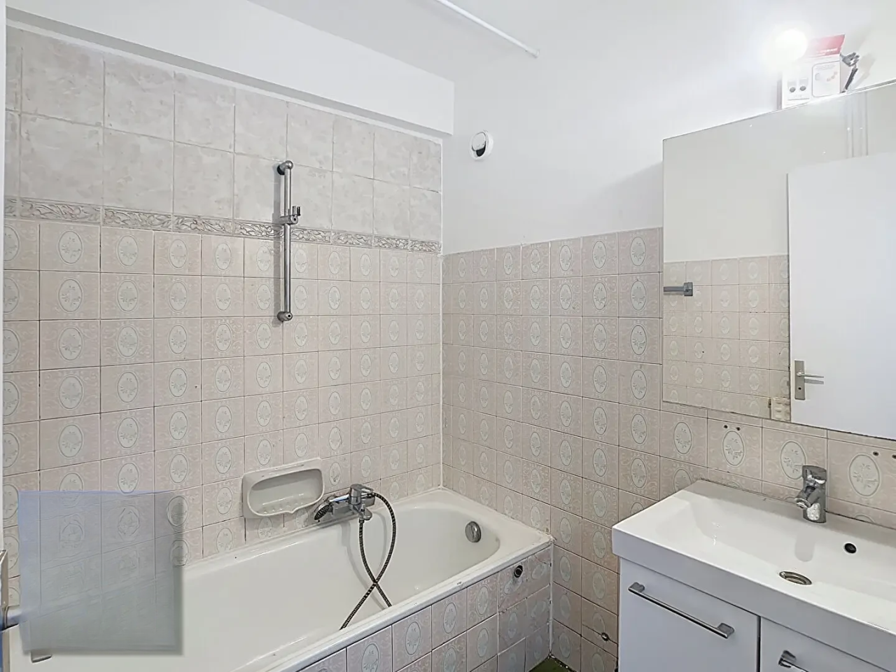 Flat in Cannes, France, 69 m² - picture 6