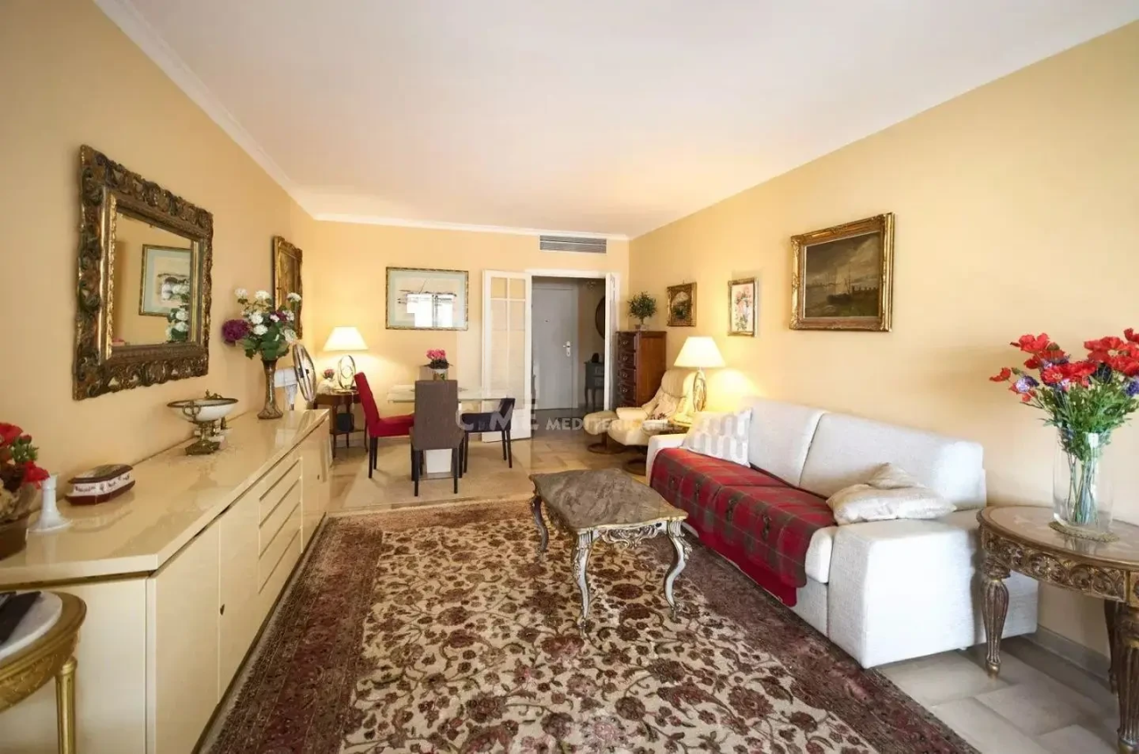Flat in Cannes, France, 66 m² - picture 7