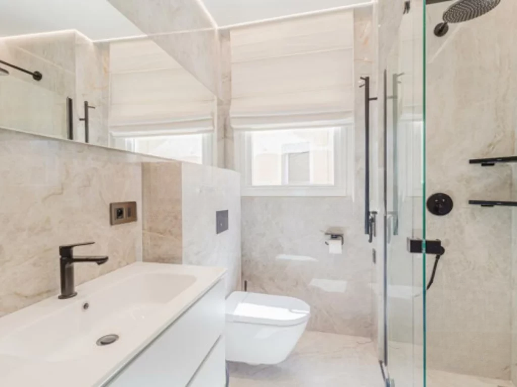 Flat in Saint Roman, Monaco, 96 m² - picture 7