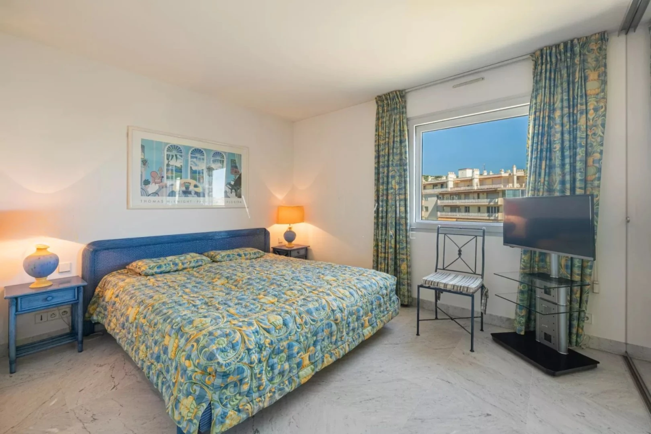 Flat in Cannes, France, 61 m² - picture 8