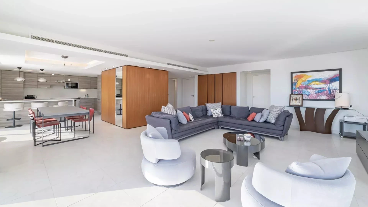 Flat in Cannes, France, 144 m² - picture 8