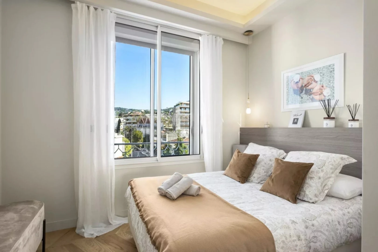 Flat in Cannes, France, 99 m² - picture 9