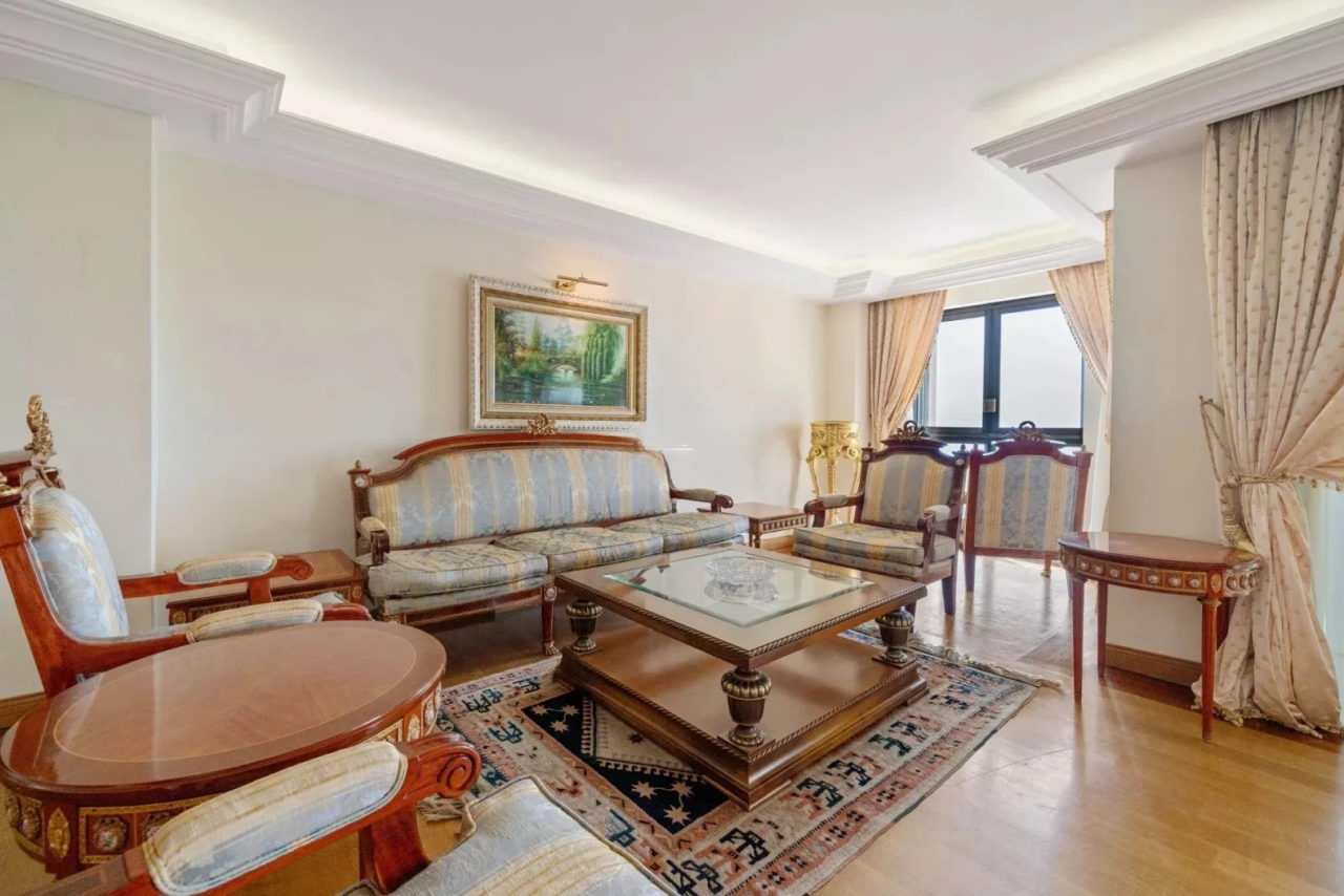 Flat in Cannes, France, 342 m² - picture 9