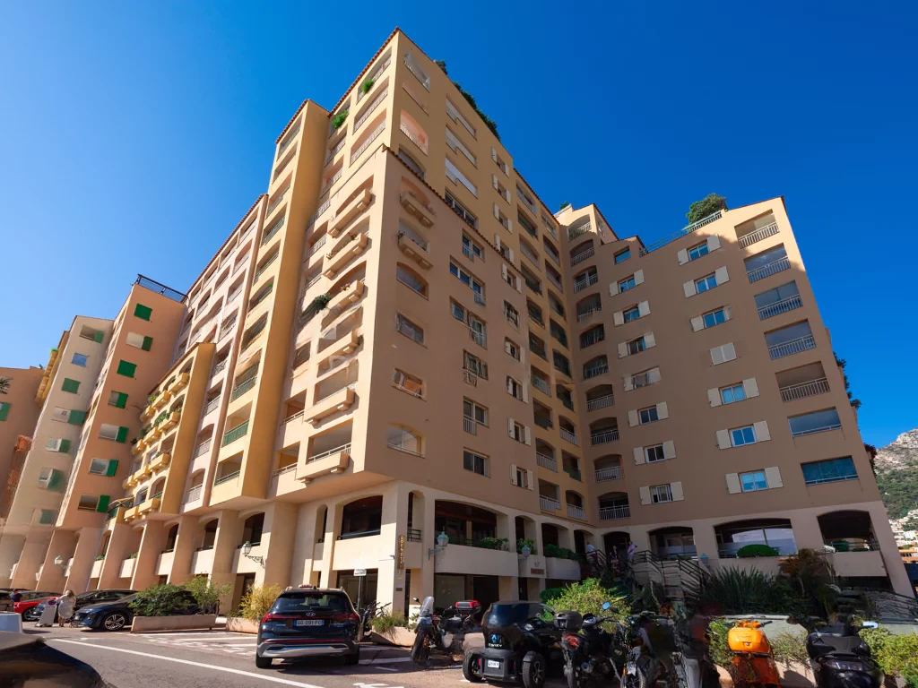 Flat in Fontvieille, Monaco, 80 m² - picture 10