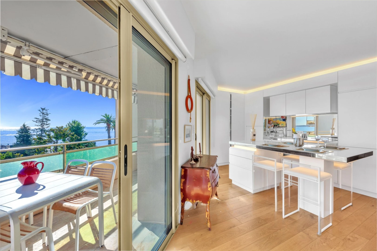 House in Cannes, France, 73 m² - picture 10