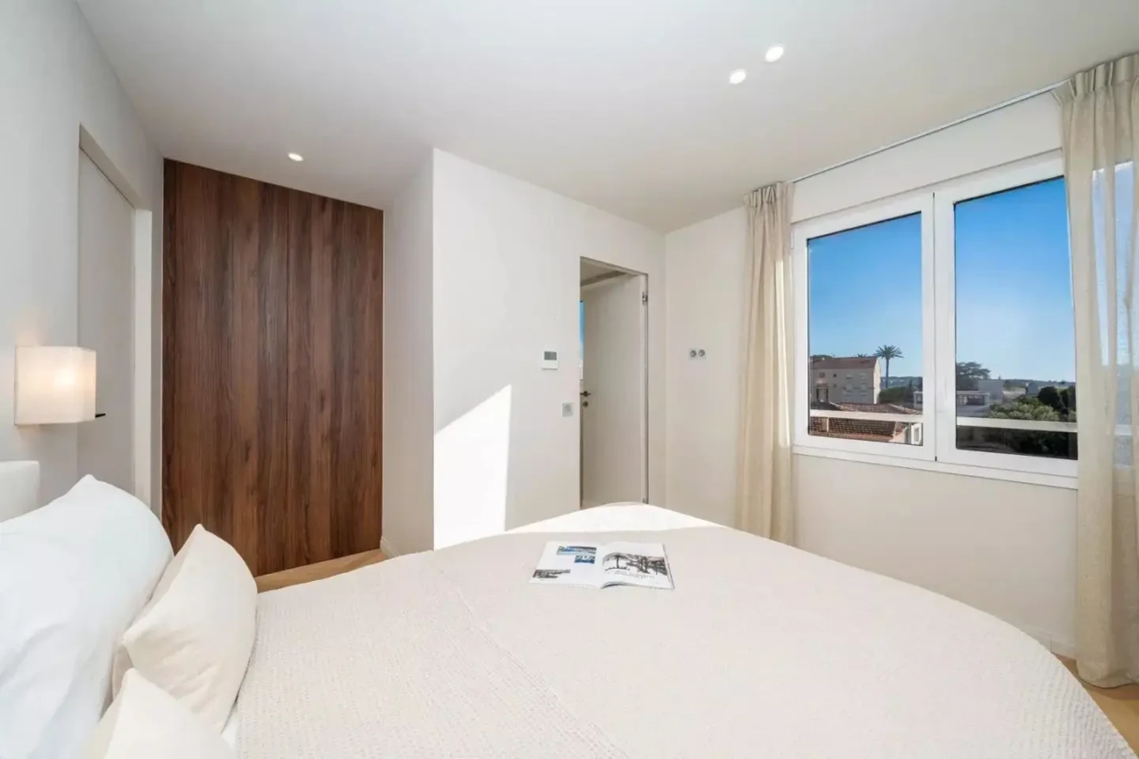 Flat in Cannes, France, 64 m² - picture 10