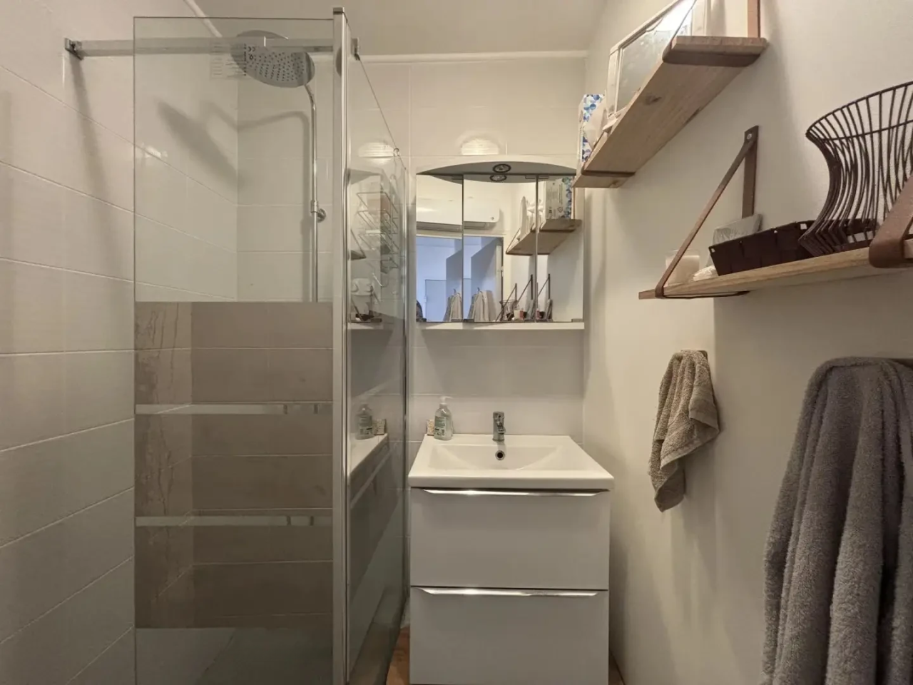 Flat in Cannes, France, 30 m² - picture 10