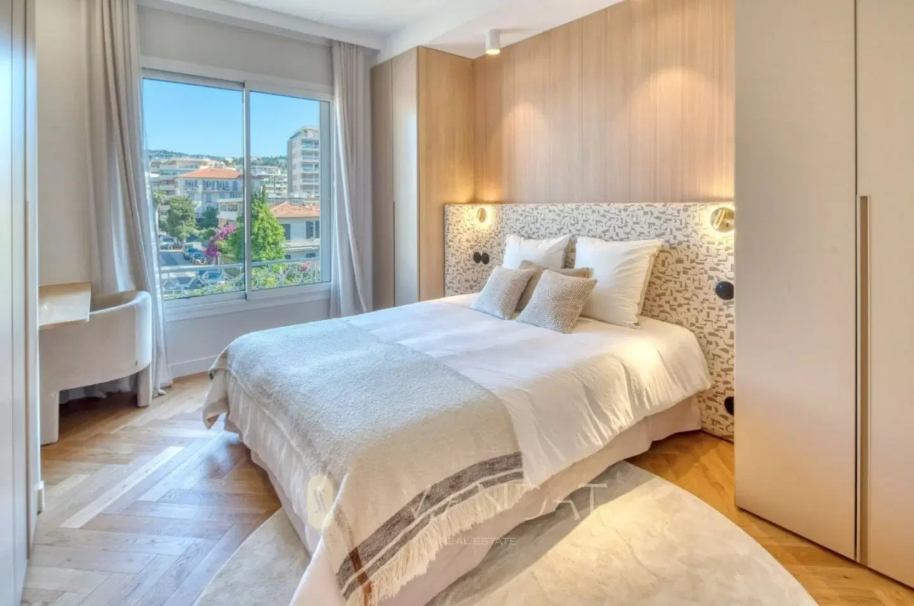 Flat in Cannes, France, 100 m² - picture 10