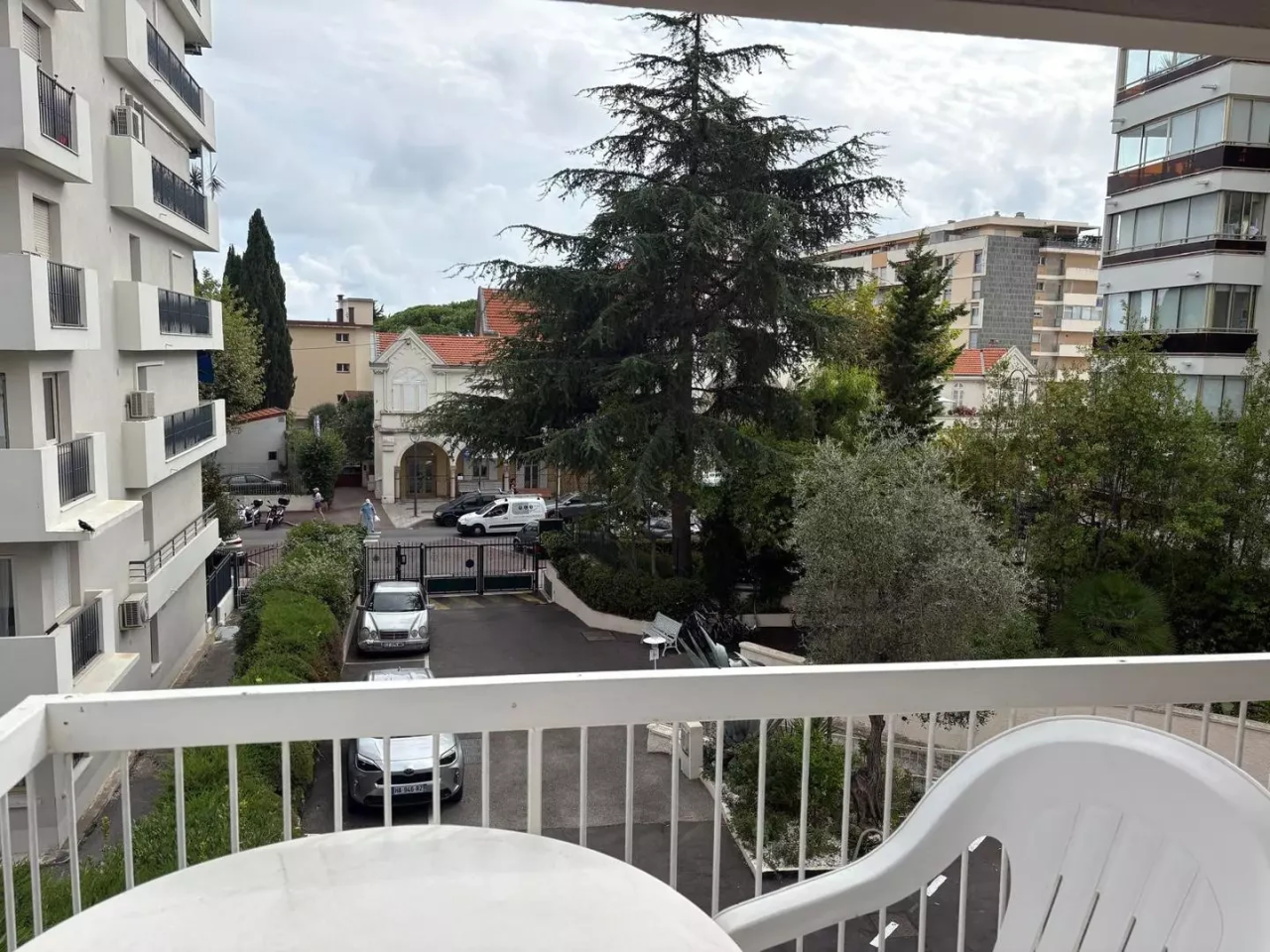 Flat in Cannes, France, 59 m² - picture 16