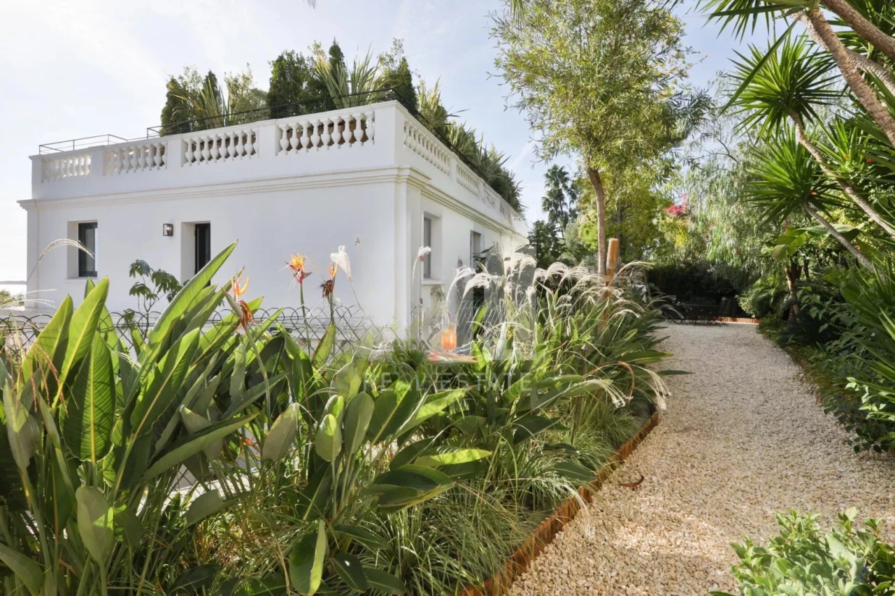 Flat in Cannes, France, 133 m² - picture 18
