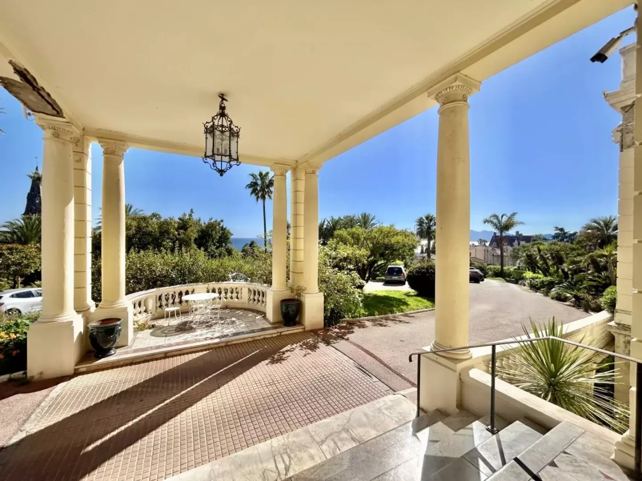 House in Cannes, France, 63 m² - picture 19