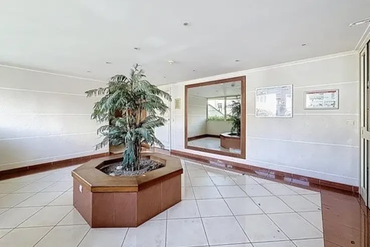 Flat in Cannes, France, 59 m² - picture 7