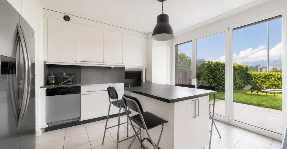 Appartamento a Ginevra, Svizzera, 102 m² - foto 1