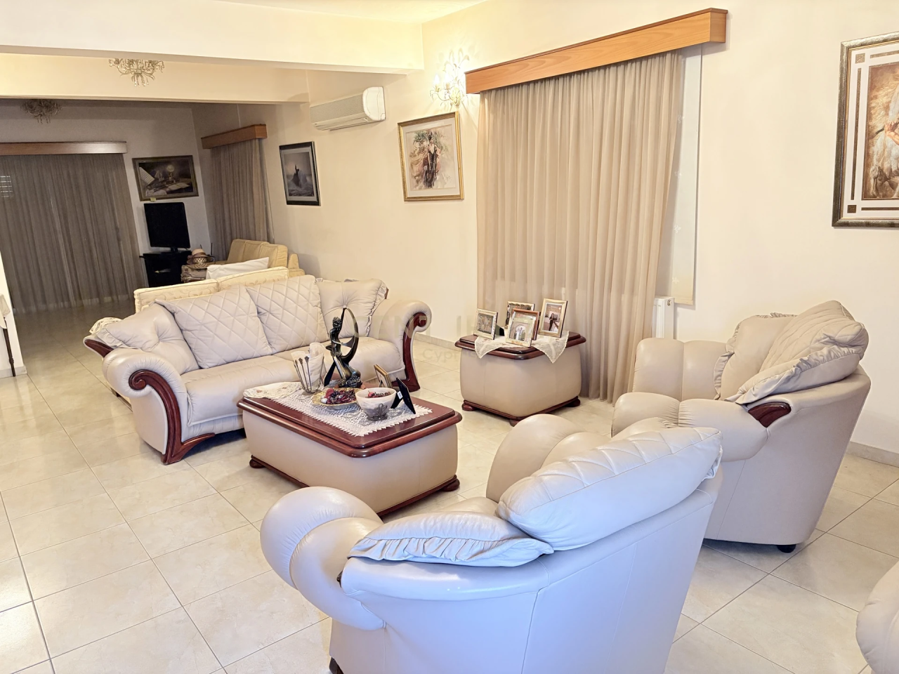 Piso en Kato Polemidia, Chipre, 200 m² - imagen 5