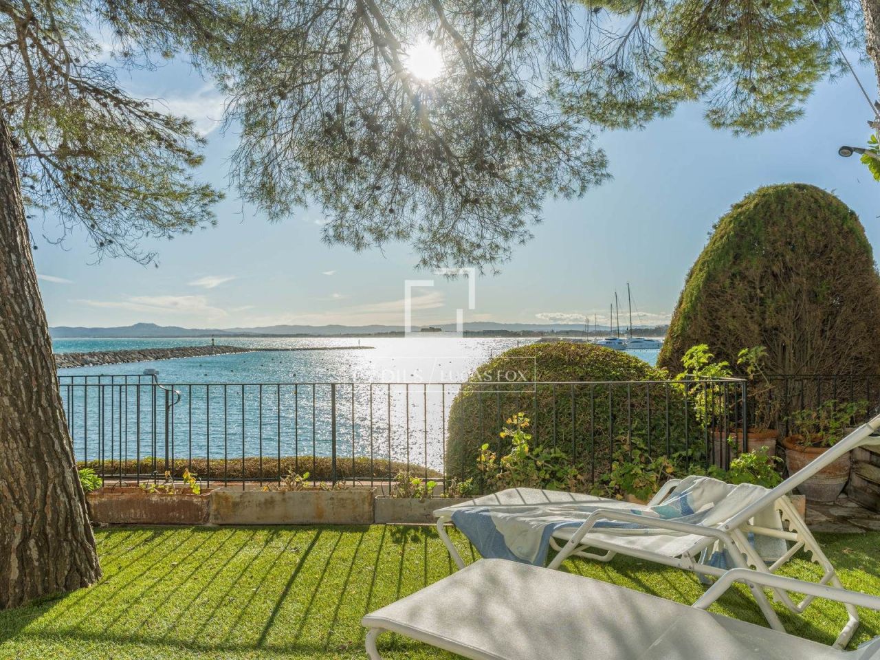 Villa in L'Estartit, Spanien, 284 m² - Foto 1