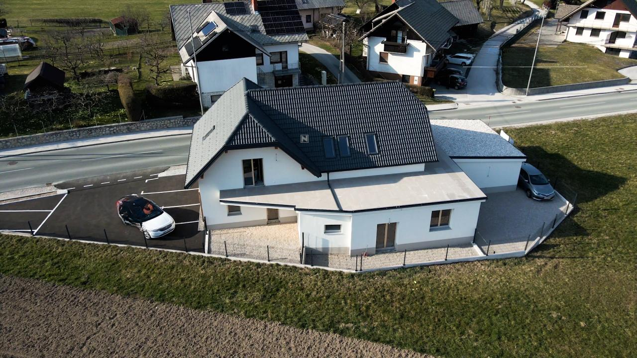 House in Bled, Slovenia, 147 m² - picture 1