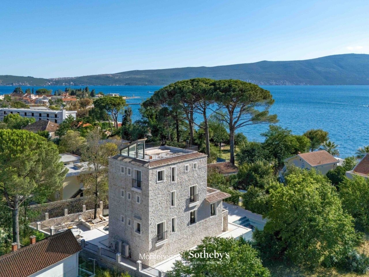Casa a Tivat, Montenegro, 410 m² - foto 4