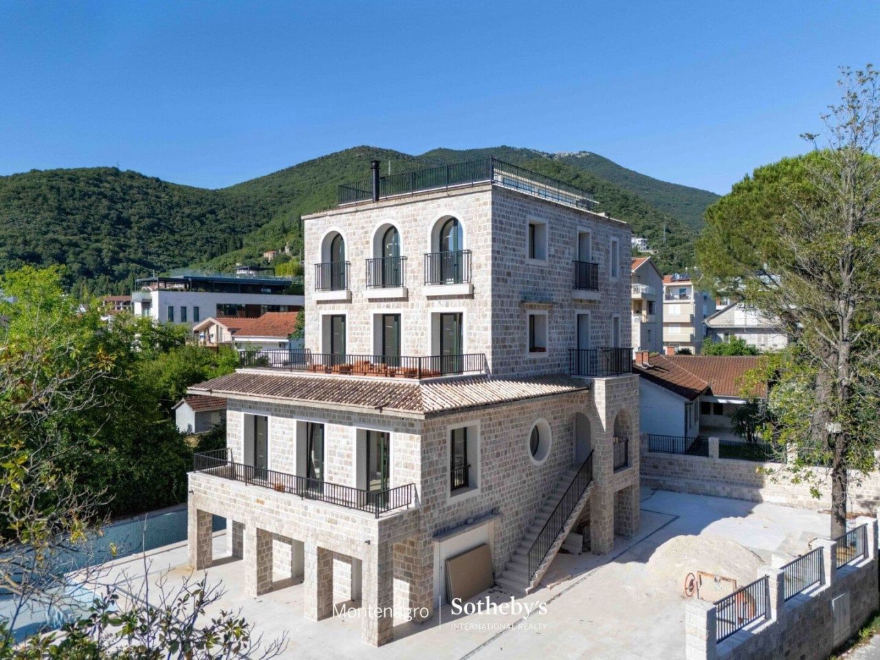 Casa a Tivat, Montenegro, 410 m² - foto 5