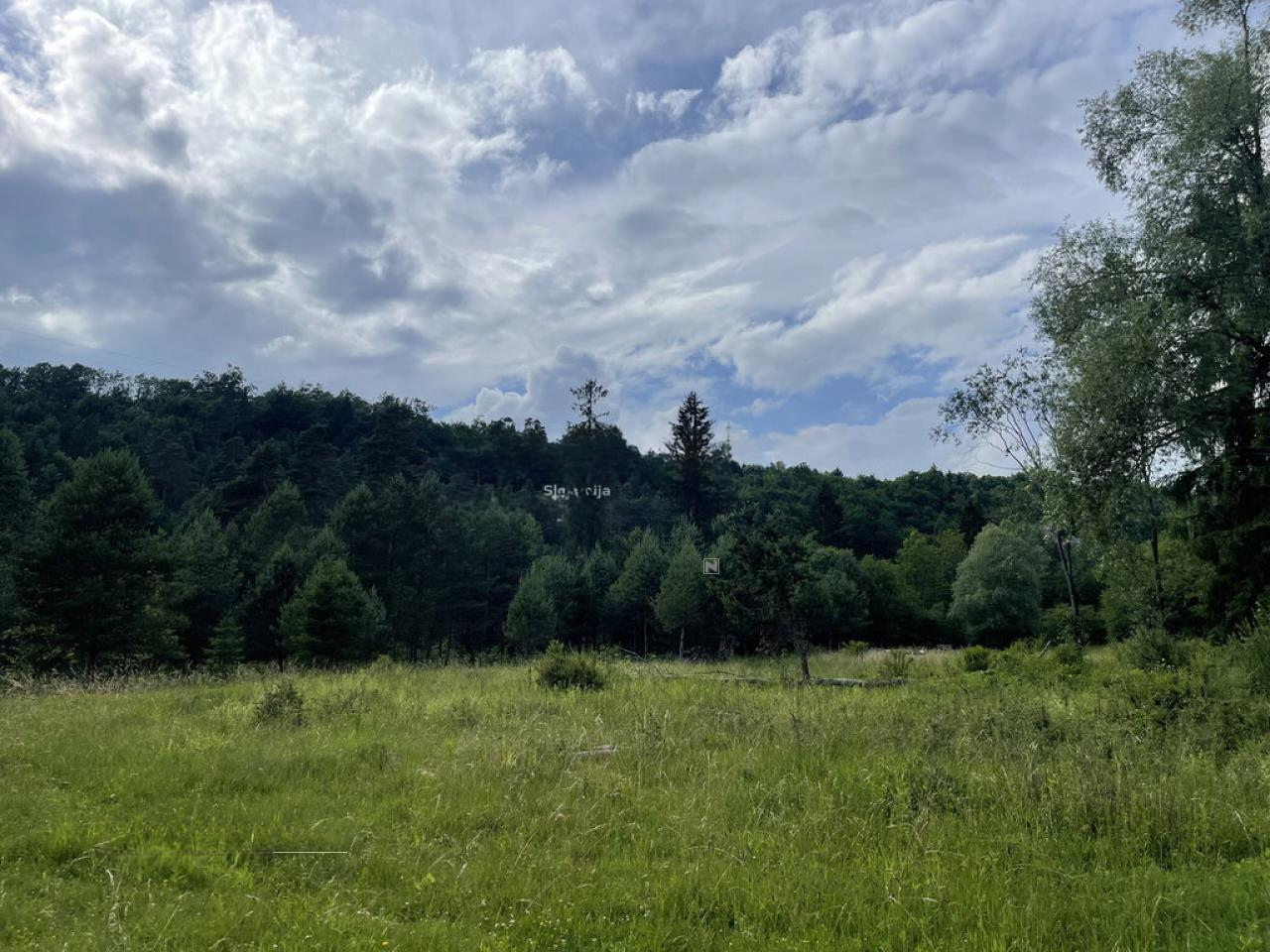 Grundstück in Ajdovščina, Slowenien, 26 012 m² - Foto 1