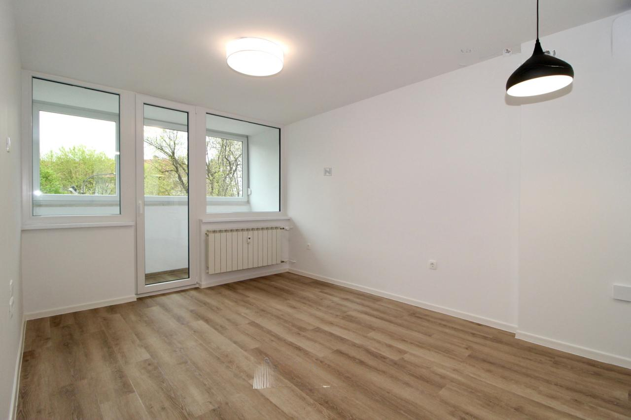 Piso en Liubliana, Eslovenia, 42 m² - imagen 1