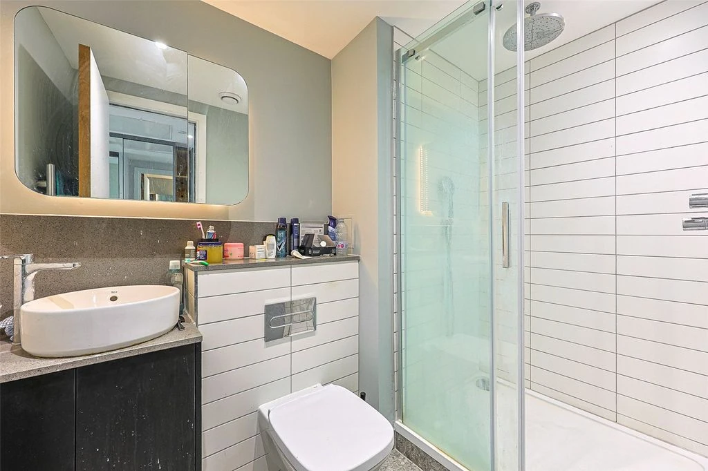 Flat in London, United Kingdom, 33 m² - picture 2