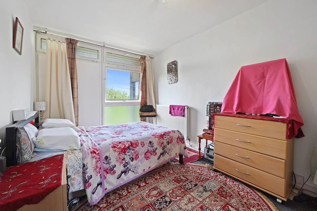 Flat in London, United Kingdom, 72 m² - picture 7
