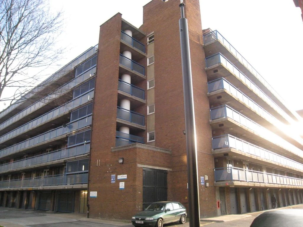 Flat in London, United Kingdom, 50 m² - picture 3
