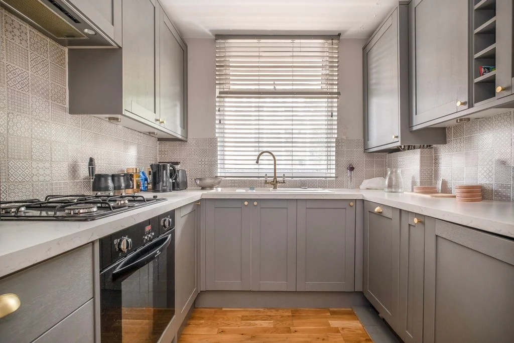 Flat in London, United Kingdom, 43 m² - picture 6