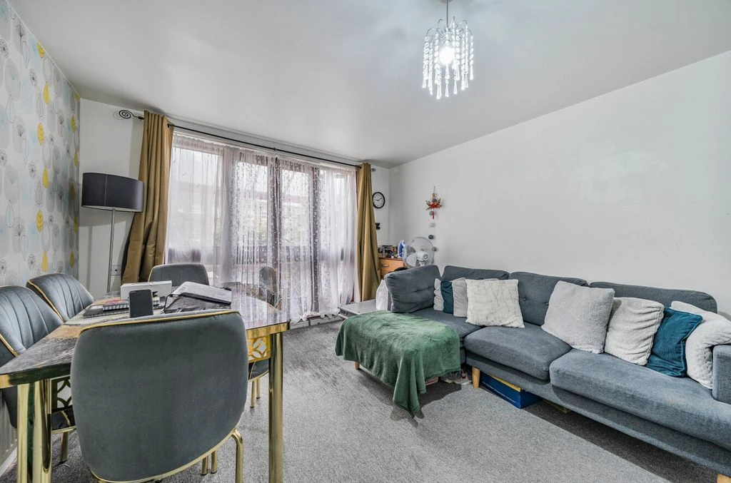 Flat in London, United Kingdom, 49 m² - picture 8
