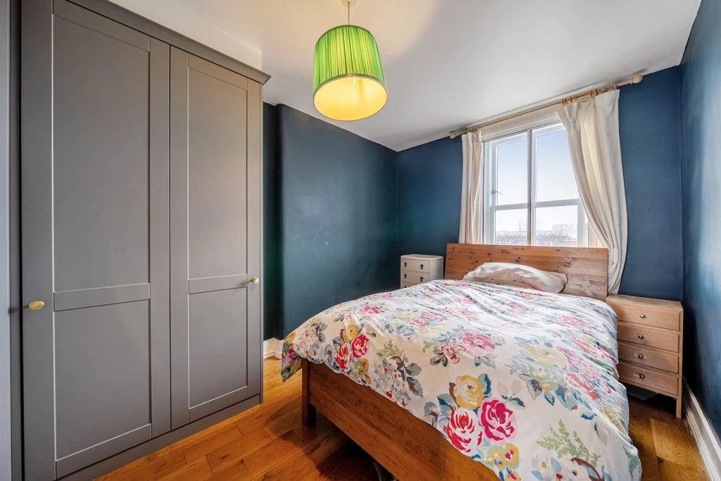 Flat in London, United Kingdom, 55 m² - picture 9