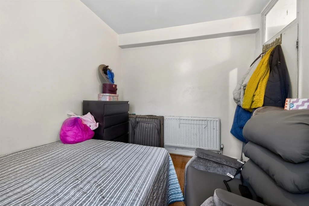Flat in London, United Kingdom, 73 m² - picture 5