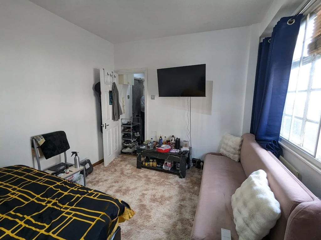 Flat in London, United Kingdom, 23 m² - picture 1