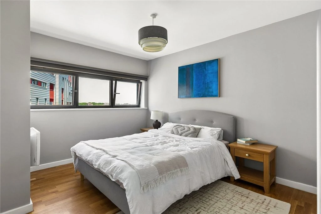 Flat in London, United Kingdom, 47 m² - picture 1