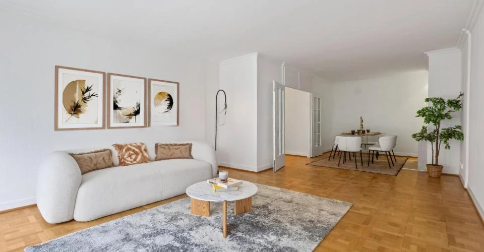 Flat in Geneva, Switzerland, 109 m² - picture 1