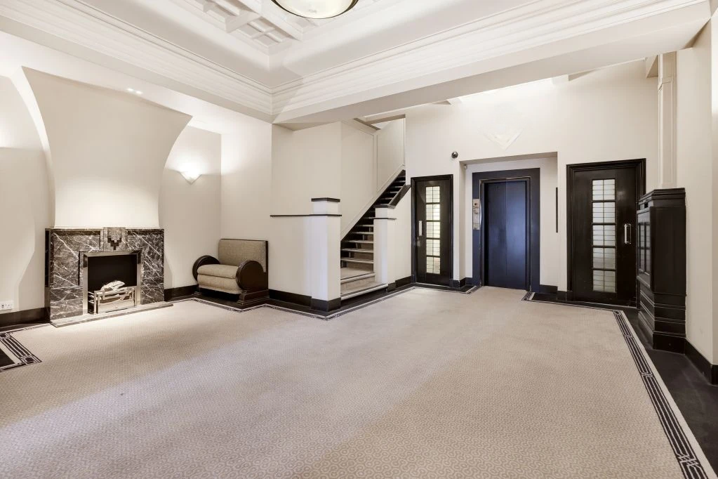 Flat in London, United Kingdom, 86 m² - picture 4