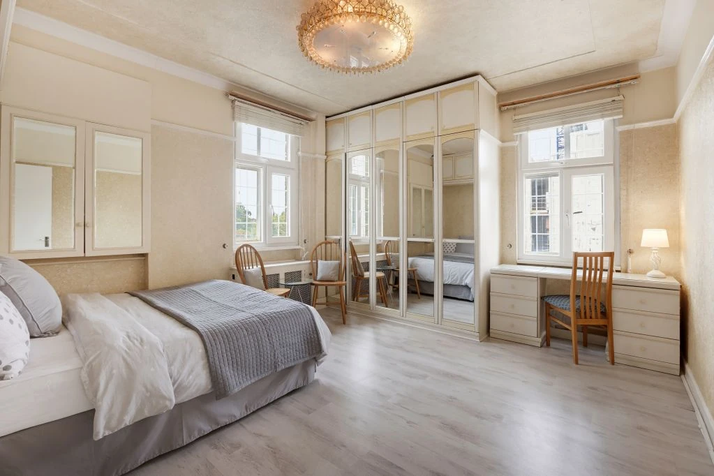Flat in London, United Kingdom, 86 m² - picture 8